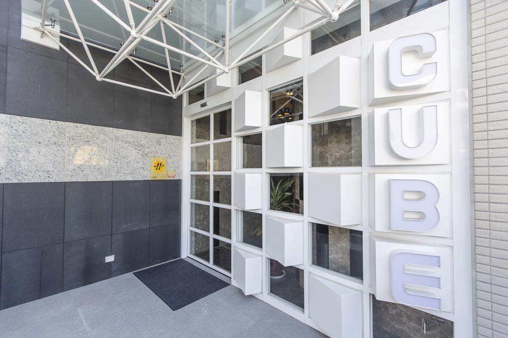 Hotel Cube Taichung Exterior photo