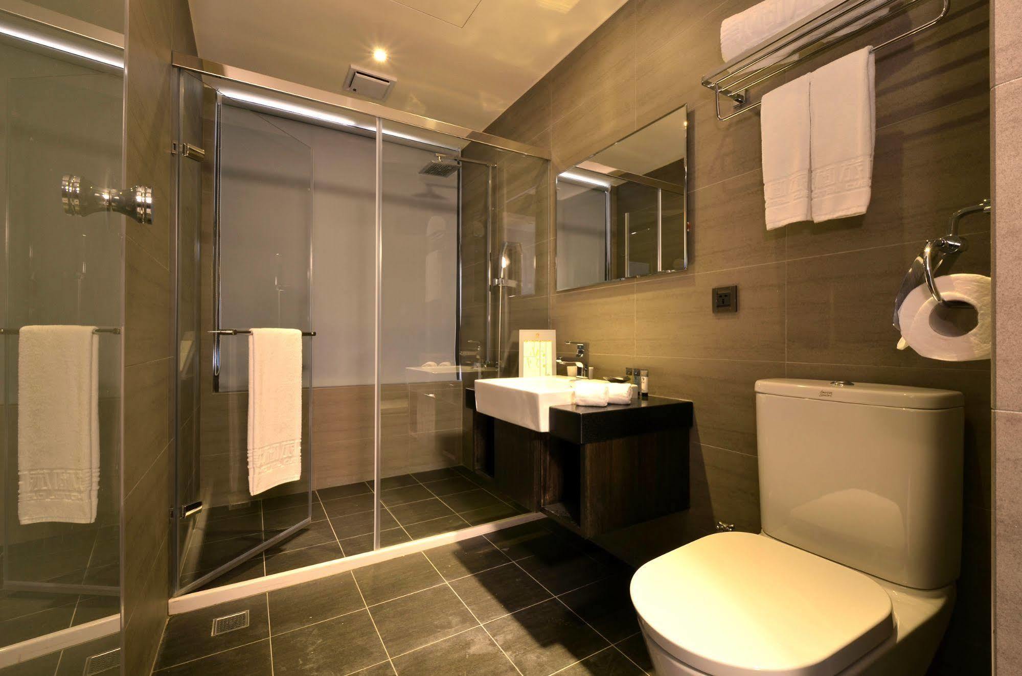 Hotel Cube Taichung Exterior photo